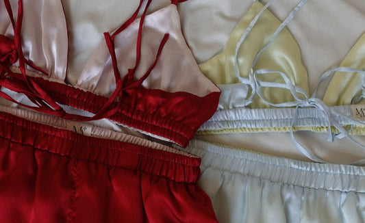 Preserve the beauty of your silk: essential care tips