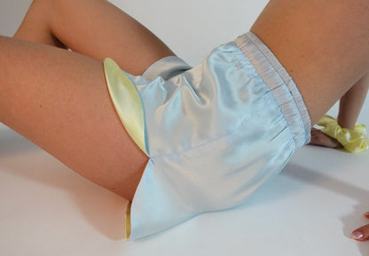 Mahana - Reversible silk shorts - Blue & Yellow